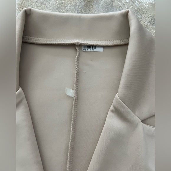 063. Bundle of Two Blazers - Picture 8 of 11